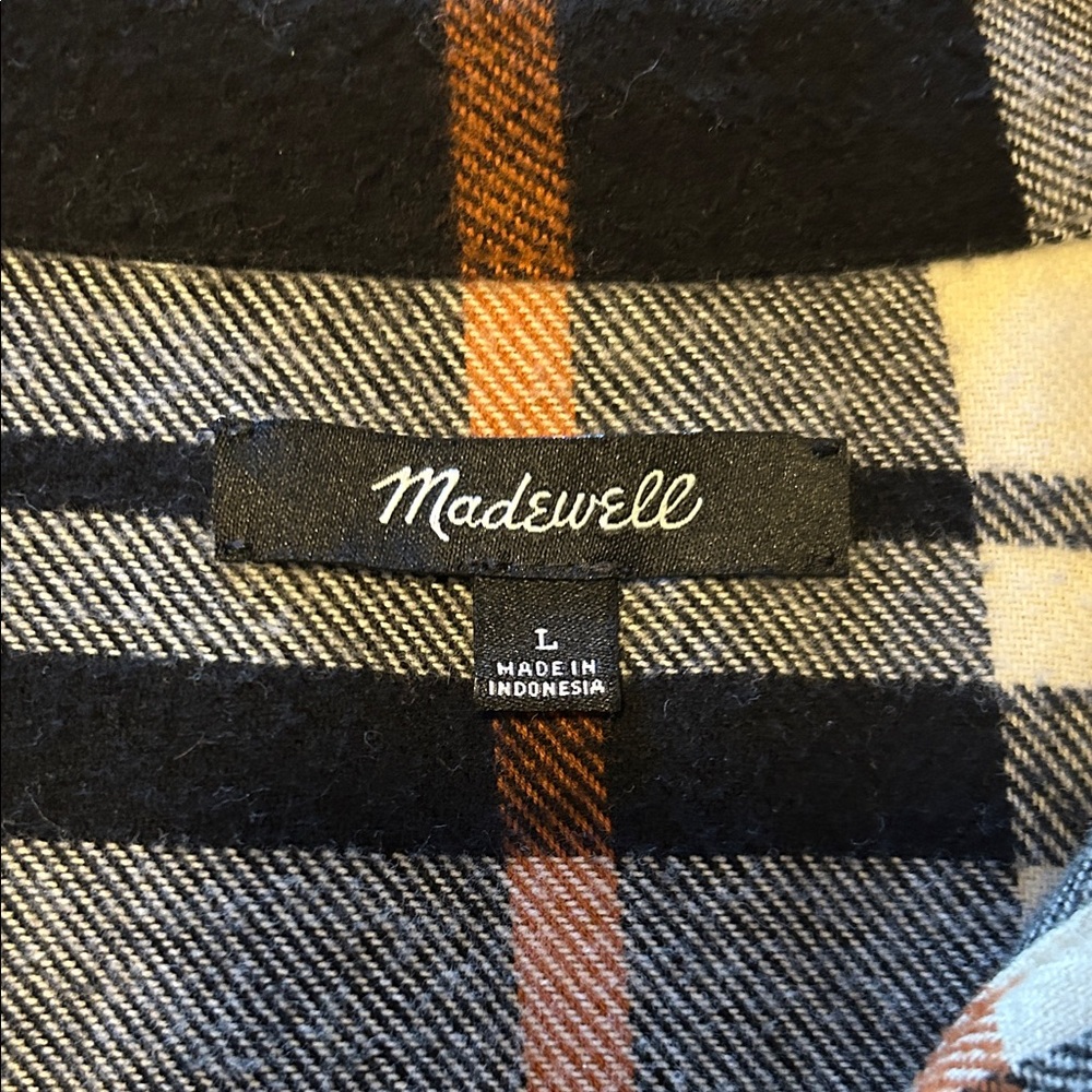 Madewell Boxy Plaid Flannel Button Up Shirt size Large - Picture 3 of 6